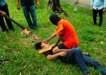 Rekonstruksi Adik Bunuh Kakak Kandung di KM 3, Tersangka Peragakan 22 Adegan