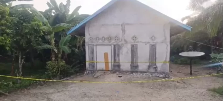 Rumah tempat kejadian perkara.
