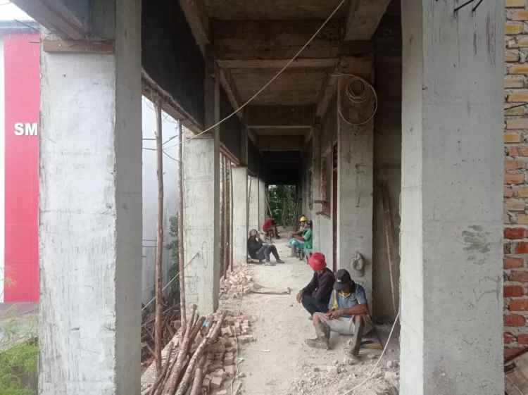 Pekerja rentan seperti tukang harian lepas akan mendapatkan jaminan kecelakaan kerja dari Pemkot Bontang.