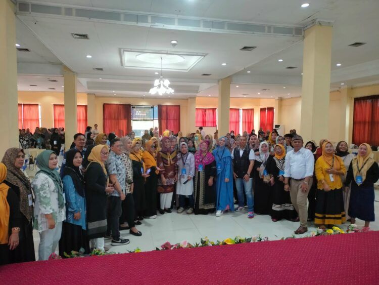 Kegiatan Sosialisasi Gerakan Sadar Wisata Bontang di Hotel Bintang Sintuk (Jelita/bontangpost.id)