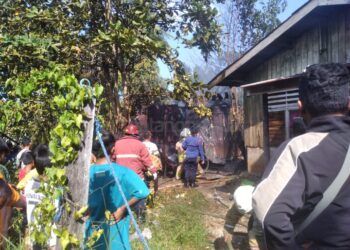 Breaking News! Rumah Kayu di Berebas Tengah Terbakar