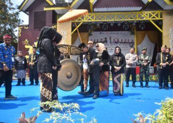 Pembangunan Replika Rumah Adat Guntung Dilanjutkan