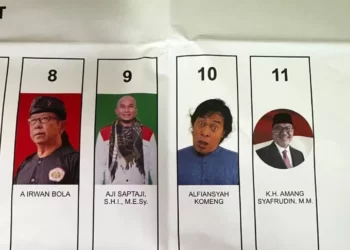 Fakta Menarik tentang Komeng yang Foto Kocaknya jadi Sorotan di Pemilu 2024