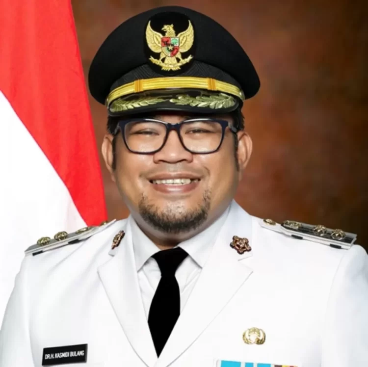 Wakil Bupati Kutim Kasmidi Bulang