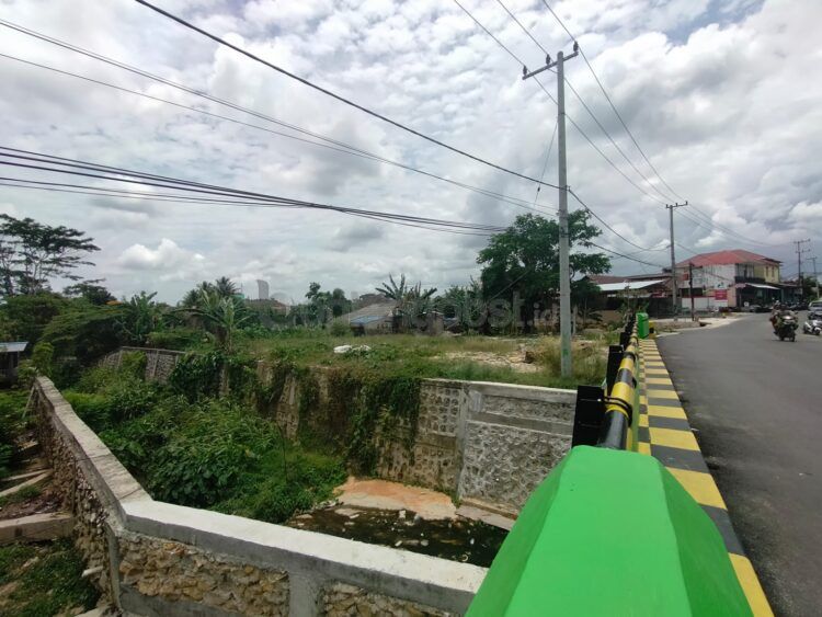 Jalur sungai di bawah Jembatan Pontianak mengarah ke Sungai Bontang (Jelita/bontangpost.id)