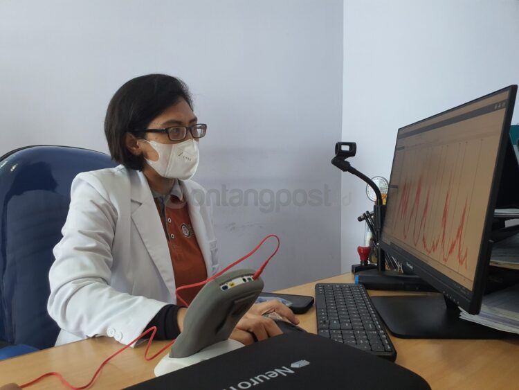 Kepala Rehabilitasi Medik RSUD Bontang dr Rahmawati Dian Sp. KFR.