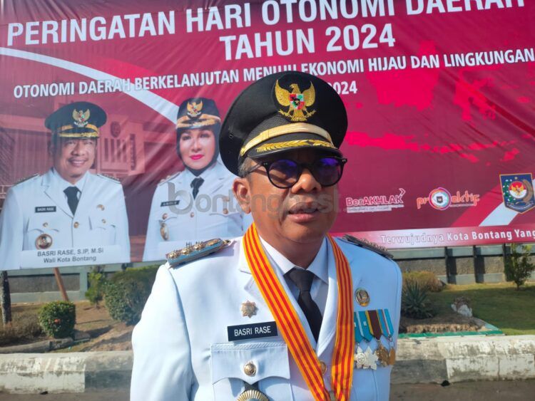 Wali Kota Bontang Basri Rase usai mengikuti upacara Hari Otonomi Daerah (Jelita/bontangpost.id)