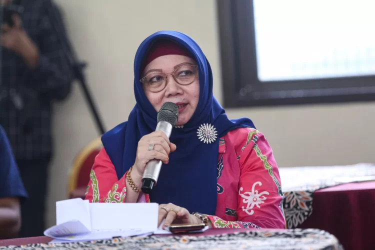 Kepala Dinas Kependudukan, Pemberdayaan Perempuan dan Perlindungan Anak Kaltim Noryani Sorayalita