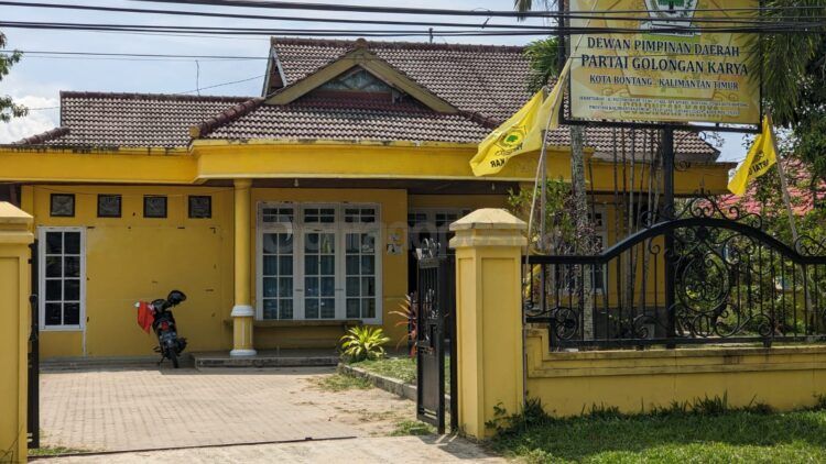 Kantor Sekretariat Golkar Bontang (Nasrullah/bontangpost.id)