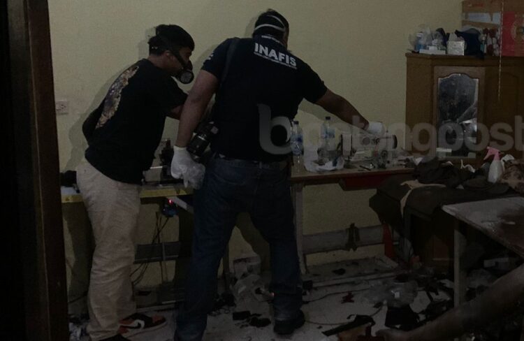 Tim Inafis saat melakukan identifikasi terhadap penemuan mayat di Tanjung Laut (ist)