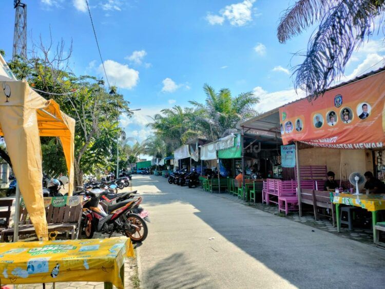 Lapak pedagang diminta untuk dibongkar, namun dinilai tanpa koordinasi (Jelita/ bontangpost.id)