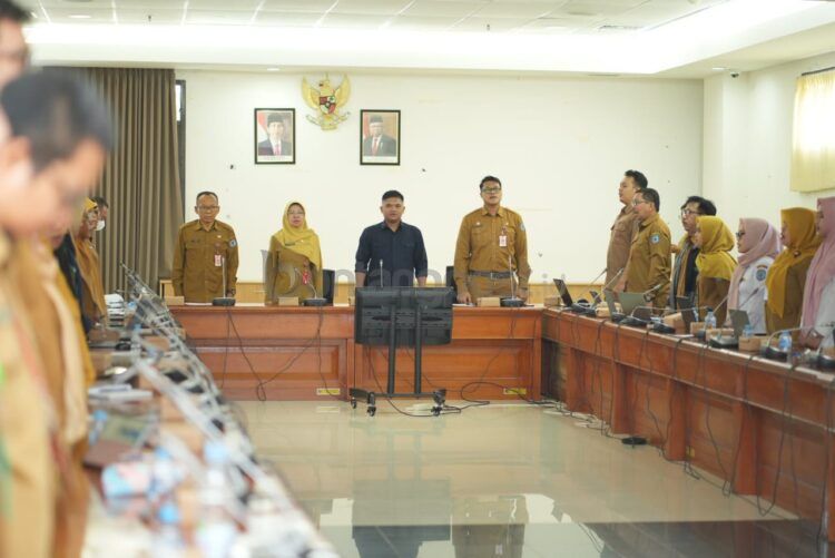 Sekretaris Kota Bontang Aji Erlynawati memimpin rakor penanganan stunting (ist)