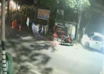 Terekam CCTv, Masih Ada Warga Buang Sampah Sembarangan di Jalan Pattimura