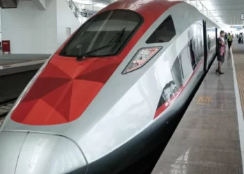 Dua Investor Tiongkok Ingin Bangun Transportasi Modern di Kaltim, Bangun Pabrik Kendaraan Listrik hingga Rel Kereta