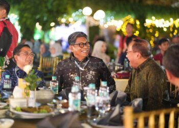 Basri Rase Hadiri Gala Dinner dan HUT Apeksi Ke-24 di Balikpapan