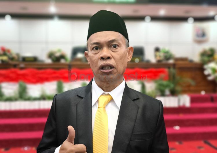Ubayya Bengawan kembali dilantik menjadi anggota DPRD Bontang (Nasrullah/bontangpost.id)