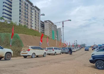 Sensasi Naik Motor dari Balikpapan ke IKN Jelang HUT RI; Hutan Menghilang, Debu Jadi Teman Perjalanan