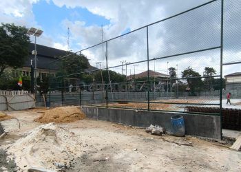 Terkendala Cuaca, Progres Perbaikan Lapangan Tenis Bontang Sentuh Angka 40 Persen