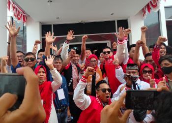 Najirah-Muhammad Aswar Jadi Bapaslon Terakhir yang Daftar ke KPU Bontang