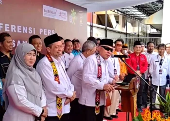 Isran-Hadi Daftar ke KPU Kaltim, Sebut Bertarung di Pilkada Kaltim Harus Keras