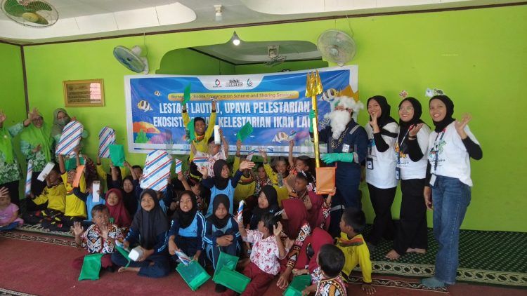 BORNEENSIS menggelar acara bertema "Lestari Lautku" di SDN 016 Bontang Selatan, Kampung Terapung Tihi-Tihi.
