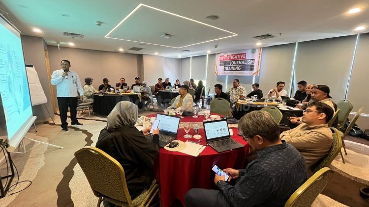 Diskusi pembangunan IKN oleh penggiat lingkungan, jurnalis, Otorita IKN, dan LBH, di Balikpapan (30/10/2024).