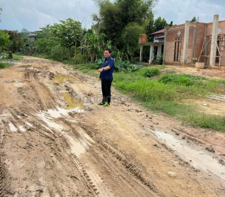 Aloysius Roni minta Pemkot Bontang segera lakukan perbaikan jalan di kawasan Bontang Barat