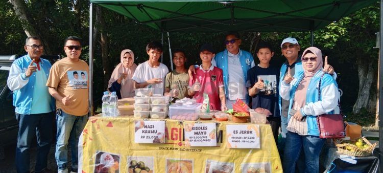 Basri Rase dan Chusnul Dhihin mengunjungi pelaku UMKM di Sunday Market