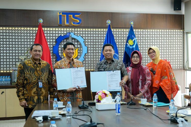 Pupuk Kaltim mendukung sektor pendidikan dan pengembangan bisnis startup, melalui pemberian bantuan pendanaan senilai Rp1 miliar kepada Institut Teknologi Sepuluh November (ITS) Surabaya.