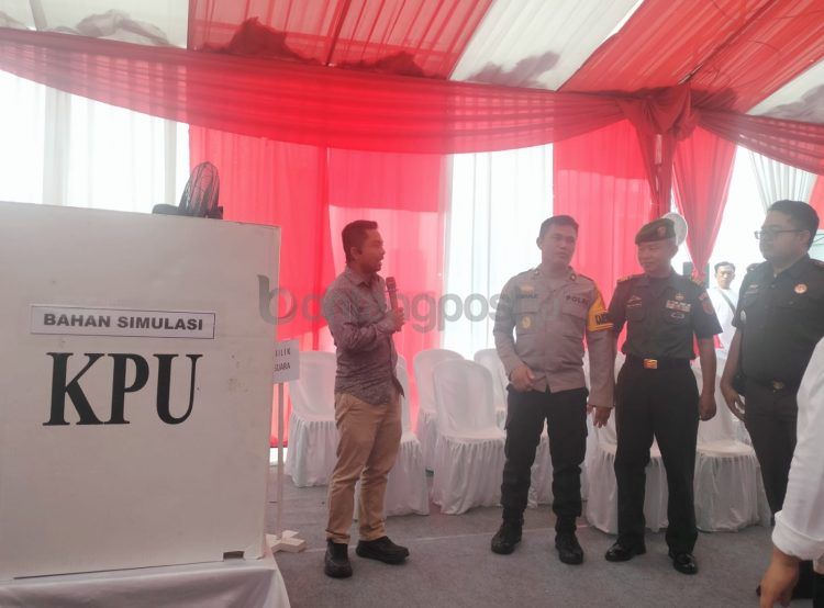 Bilik suara khusus untuk disabilitas disiapkan di TPS daat Pilkada (Jelita/bontangpost.id)