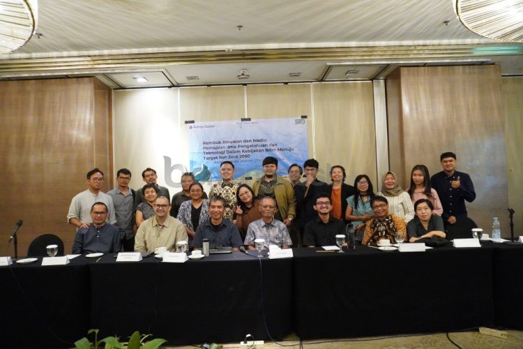 Society of Indonesian Environmental Journalists (SIEJ) bersama Pulitzer Center mengadakan rembuk ilmuwan dan media dalam gelar Green Press Community 2024 pada Jumat (22/11)