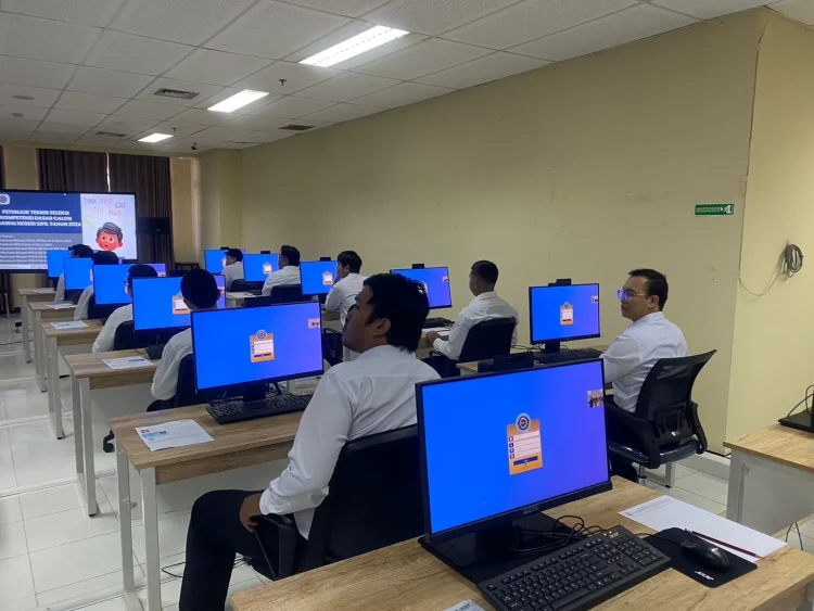 Bagi tenaga honorer di lingkup Pemkot Bontang bakal dibuka pendaftaran seleksi pengadaan PPPK untuk gelombang kedua pada pertengahan November mendatang. FOTO: ADIEL KUNDHARA/KP