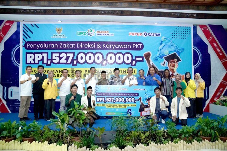 UPZ Pupuk Kaltim) salurkan bantuan pendidikan pada Program Beasiswa Madani 2024 senilai Rp1,5 miliar