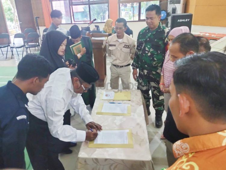 KPPS Kelurahan Tanjung Laut resmi dilantik (Jelita/bontangpost.id)
