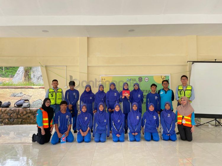 SMPN 6 Bontang menggandeng PT PAMA INDO dalam kegiatan Latihan Dasar Kepemimpinan Siswa (LDKS) yang ditujukan untuk seluruh pengurus OSIS terpilih periode 2024-2025