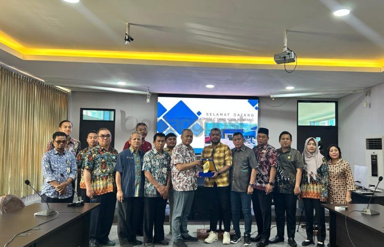 Komisi C DPRD Bontang menyambangi Dishub Kaltim guna membahas pemanfaatan Terminal tipe B di Bontang (ist)