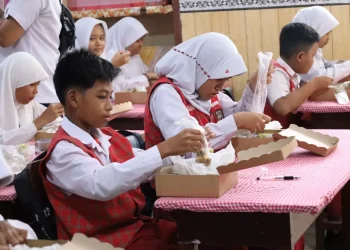 Harga Makan Gratis Tidak Ideal, Pj Gubernur Kaltim Minta Ada Penyesuaian