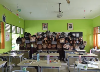 Perlengkapan Sekolah Gratis Dianggarkan untuk Siswa Baru, Minus Buku dan Seragam Batik