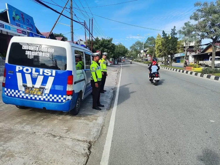 Pelayanan SIM di Satlantas Polres Bontang bakal tutup sementara selama tiga hari saat hari libur nasional. (ADHIEL KUNDARA/KP)