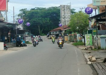 Kontrak Berakhir, Empat Reklame Rokok di Jalan Pattimura Belum Dicopot