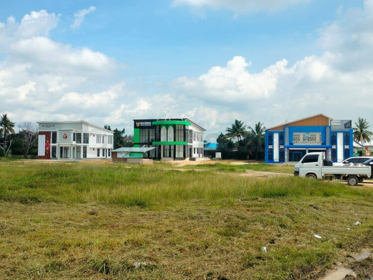 Sejumlah gedung di kompleks lapangan hop 1 diresmikan (Jelita/bontangpost.id)