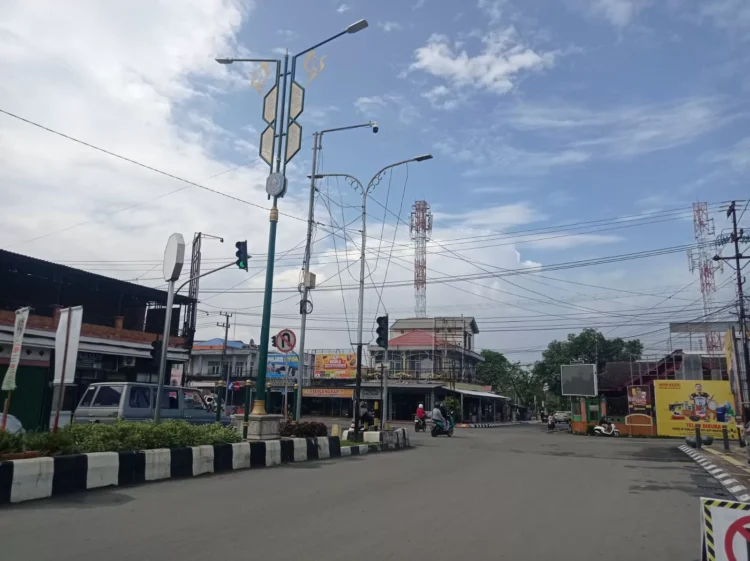 Penerangan jalan umum (PJU) ornamen akan diperbanyak pada tahun ini sekira 174 unit. (ADIEL KUNDHARA/KP)