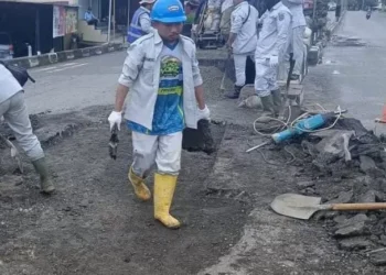 Lubang Besar di simpang RSUD Bontang Akhirnya Diperbaiki