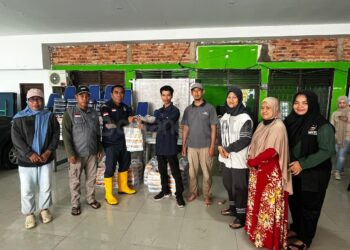 Sasar Tiga Kelurahan, Pupuk Kaltim Salurkan 800 Paket Makanan bagi Warga Terdampak Banjir Bontang