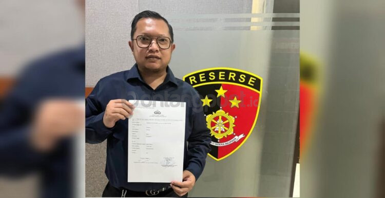 Bambang Edy Dharma, perwakilan kuasa hukum Achmad Ridwan, melaporkan akun medsos yang melakukan doxing kepada kliennya.