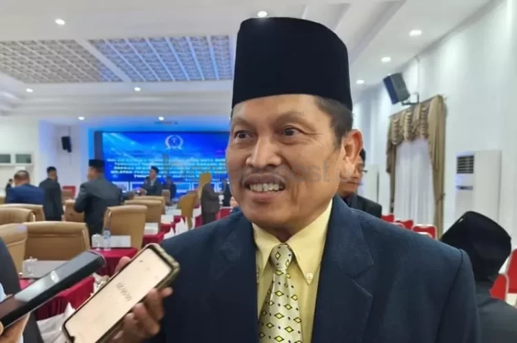 Plt Kepala Disdikbud Bontang Saparuddin. (IST/KP)