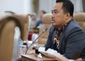 Faisal Keluhkan Distribusi Air Bersih ke Warga yang Terlalu Malam