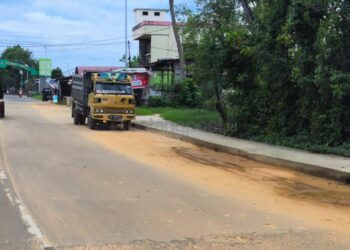 Hindari Tumpahan Material, Dinas PUPRK Bontang Minta Truk Dibersihkan Sebelum Melintas di Jalan Umum
