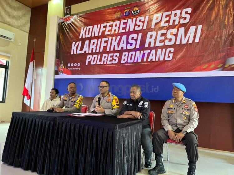 Konferensi pers Polres Bontang perihal dugaan tabrak lari (Yulianti Basri/ Bontang Post)