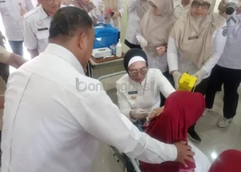 Pemkot Bontang Gelar Pemeriksaan Kesehatan Gratis dan Imunisasi HPV untuk Pelajar